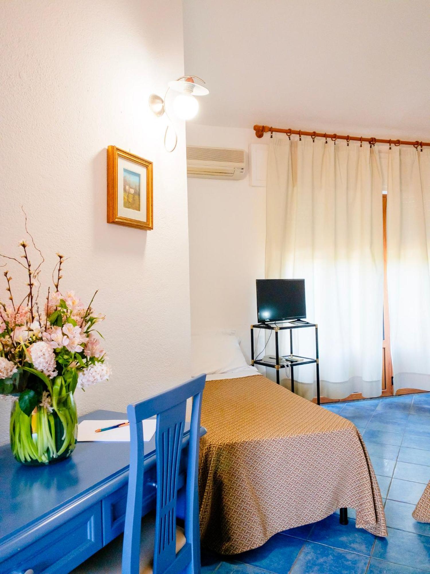 Hotel Donatella Posada  Dış mekan fotoğraf