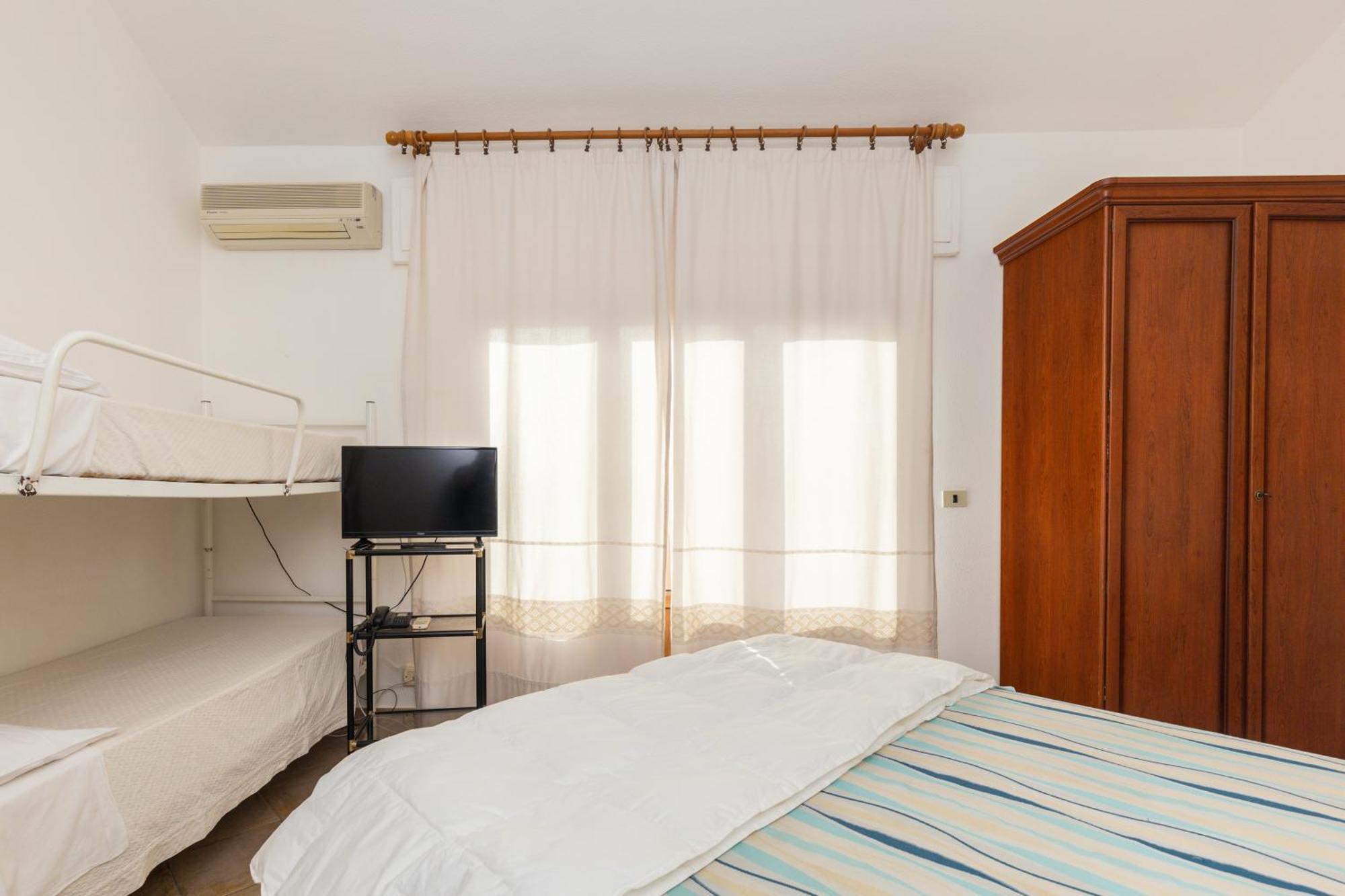 Hotel Donatella Posada  Dış mekan fotoğraf